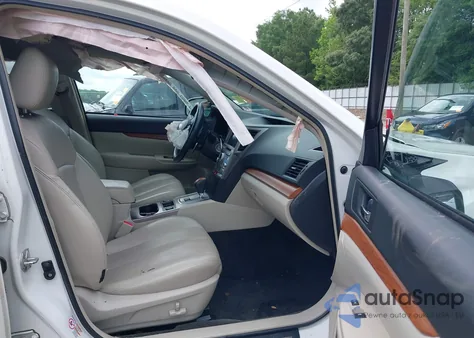 2014 Subaru Outback 2.5I Limited из США, поврежденный, VIN 4S4BRCNC1E3295579